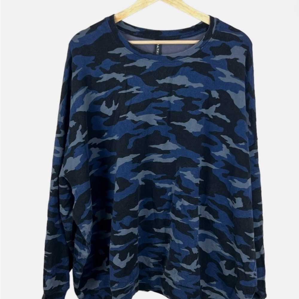 Athleta Womens Faded Blue Camo Studio to Street Printed Sweatshirt XL